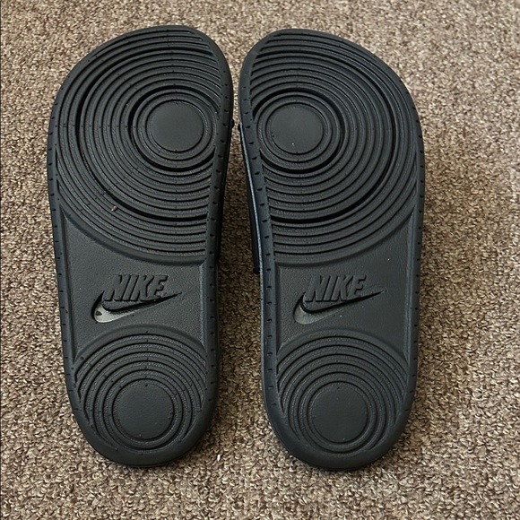 Nike Black Slide Sandals - Picture 2 of 3